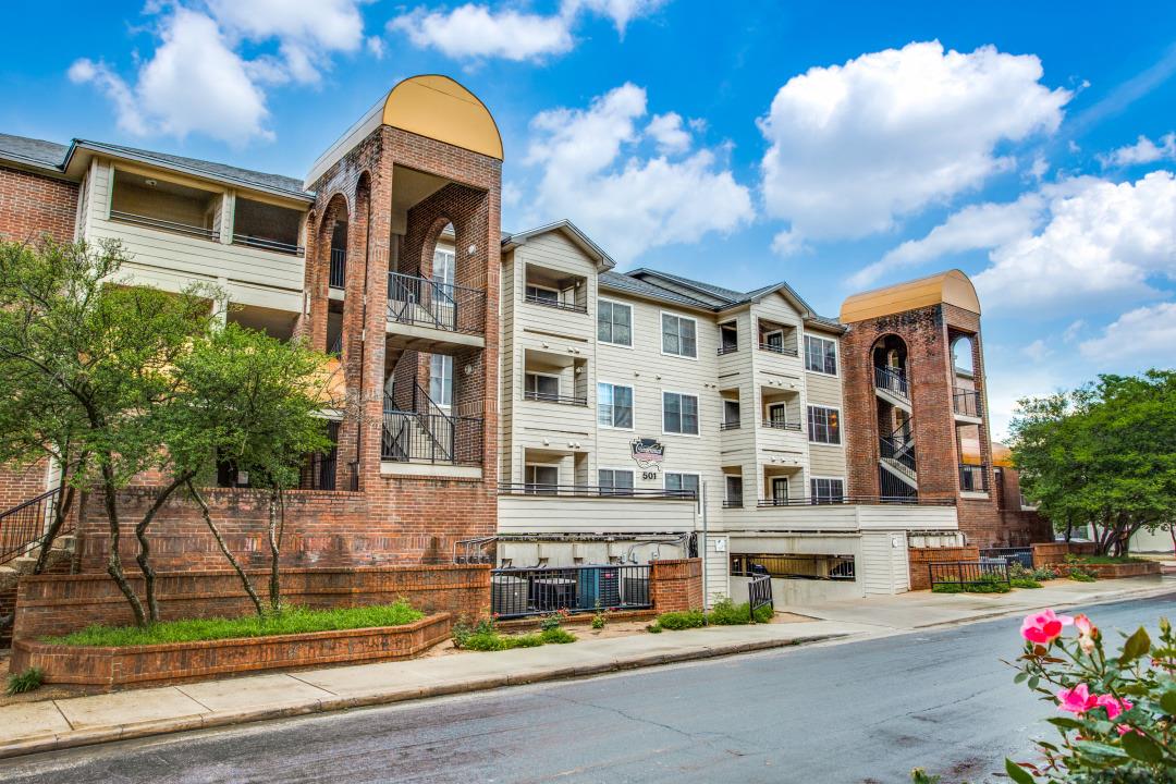 501 W 26th St # 105, Austin, TX 78705