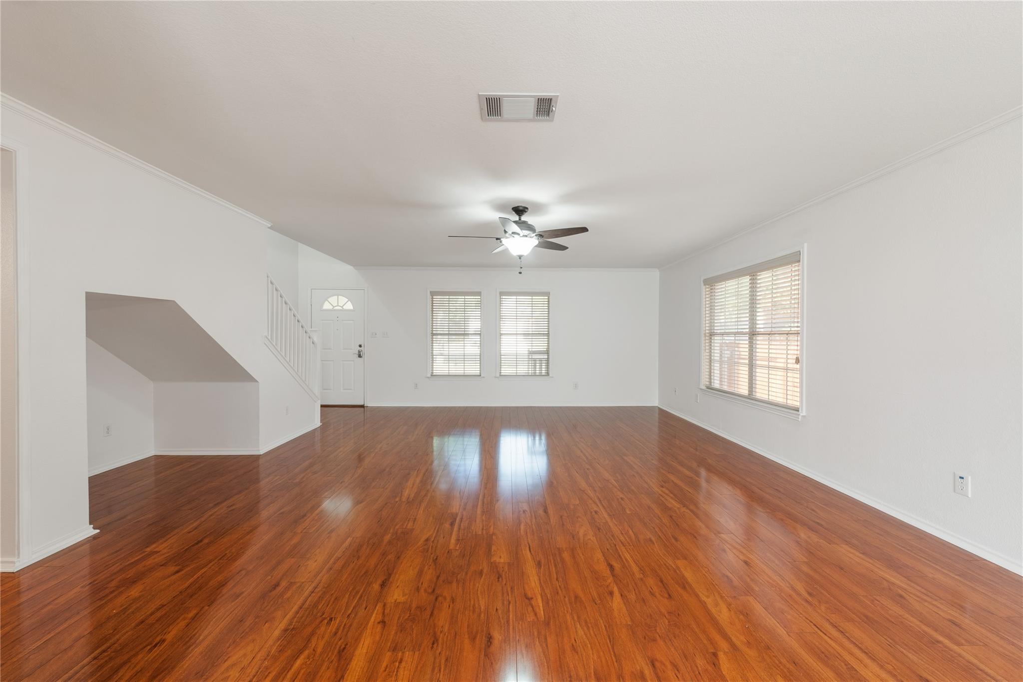 11413 Kingsgate Dr, Austin, TX 78748