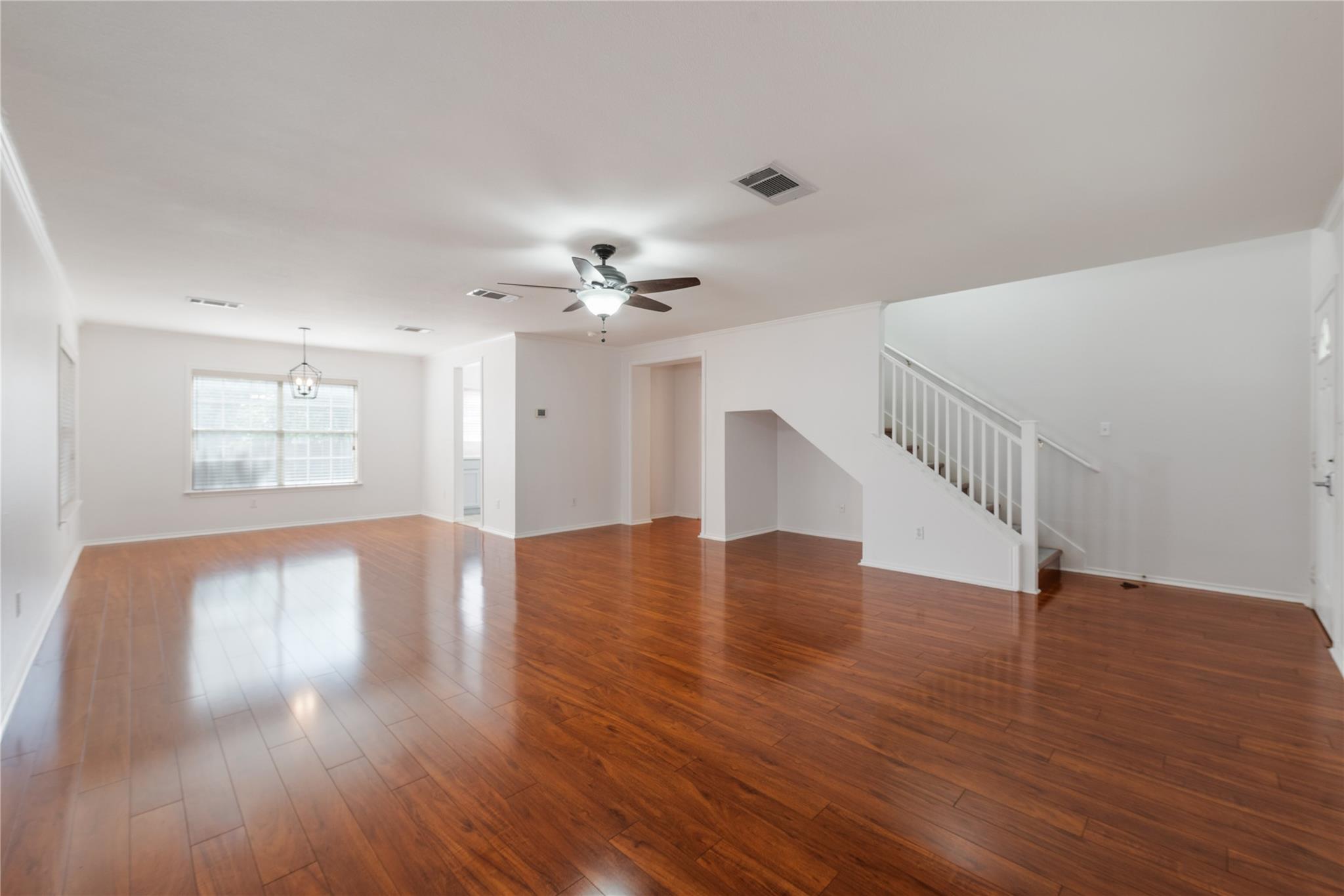 11413 Kingsgate Dr, Austin, TX 78748
