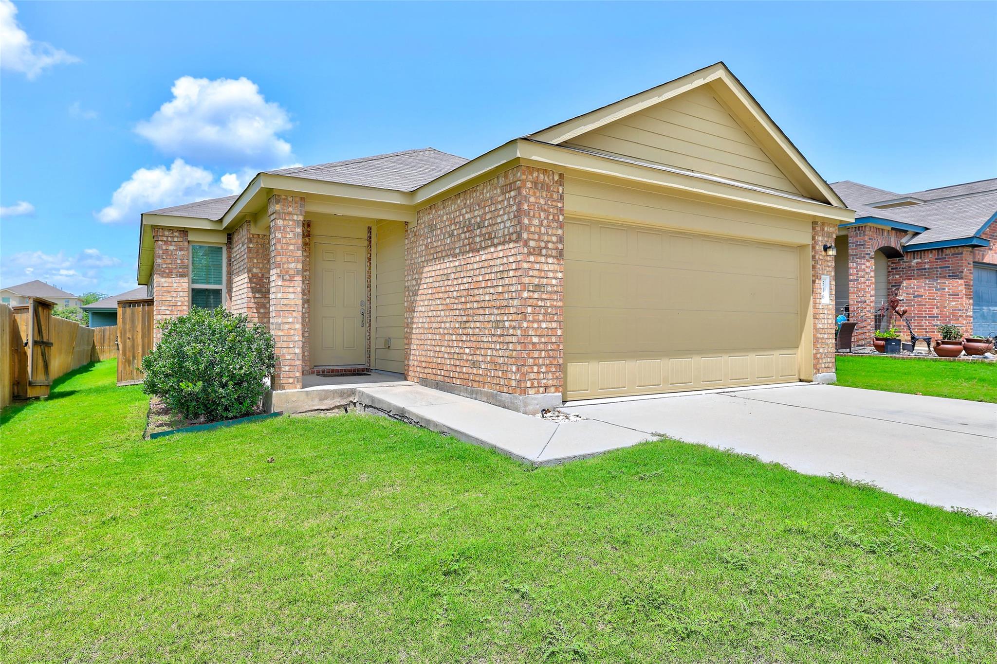 516 Circle Way, Jarrell, TX 76537