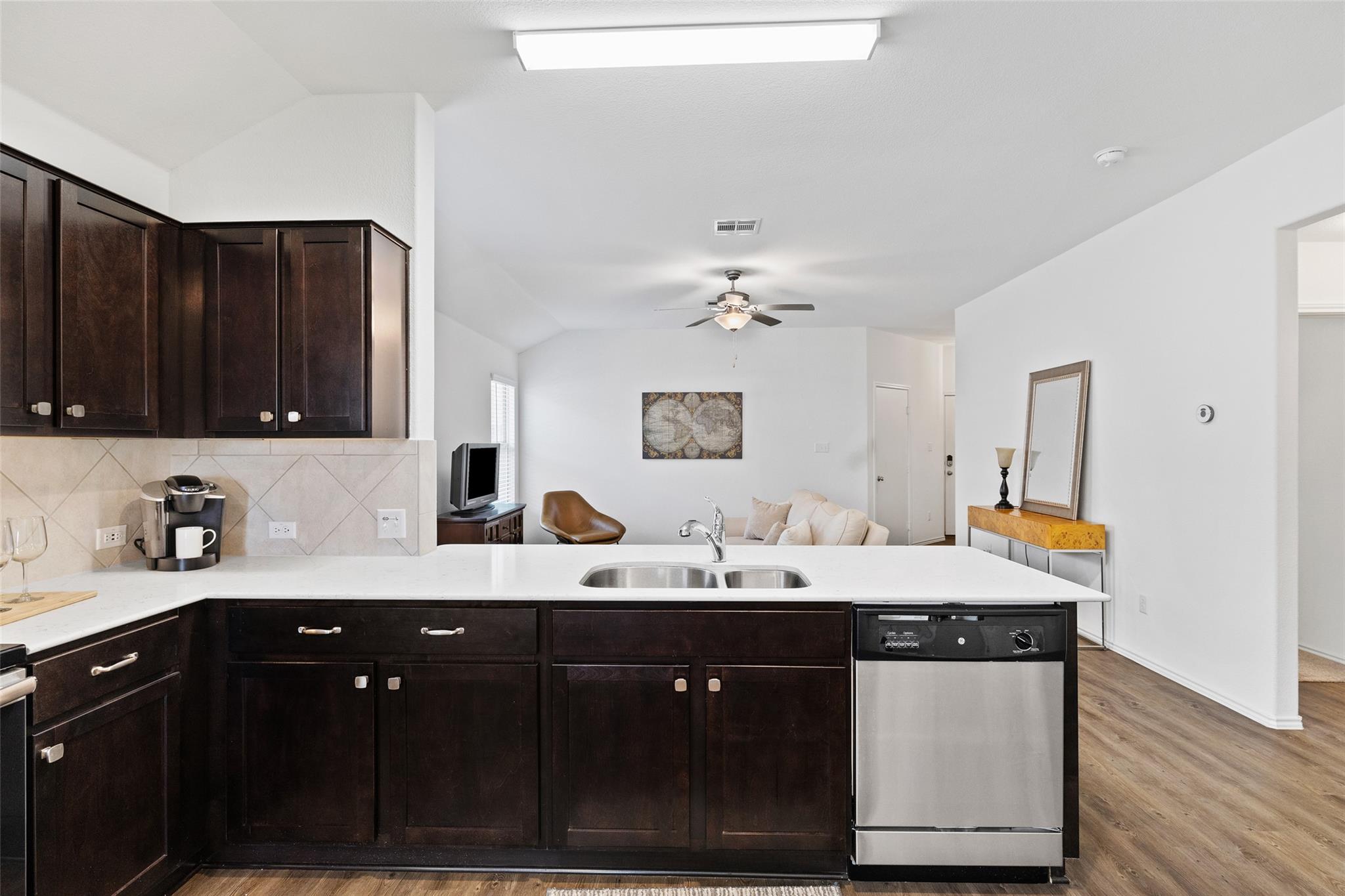 516 Circle Way, Jarrell, TX 76537