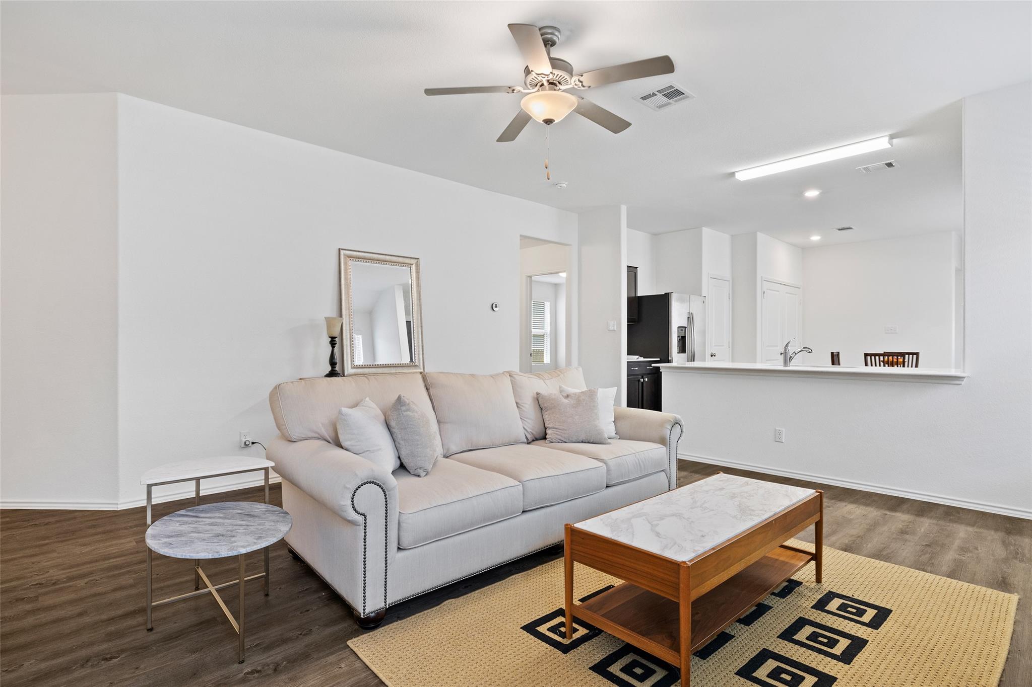 516 Circle Way, Jarrell, TX 76537