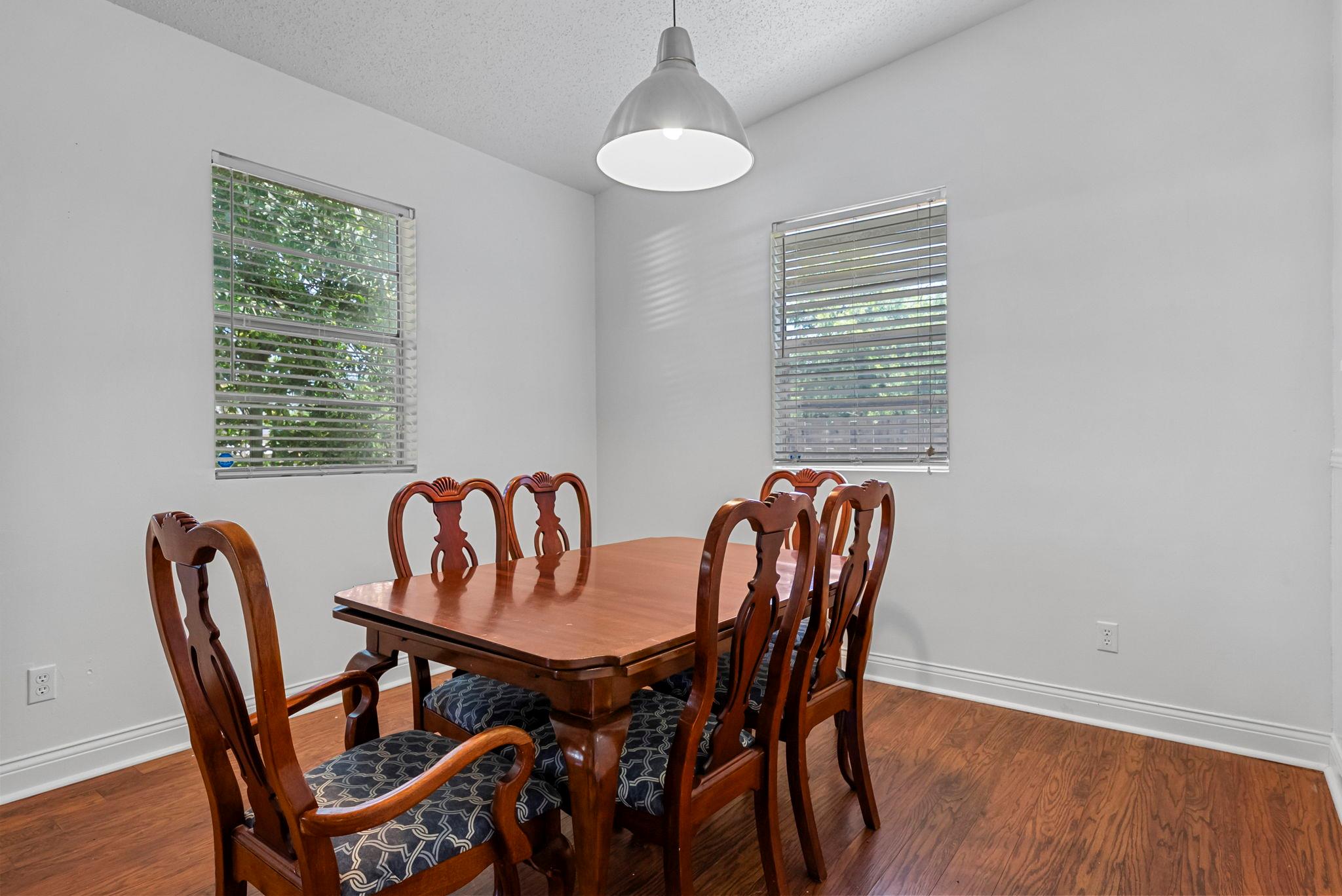109 Channel Dr, Sunrise Beach, TX 78643