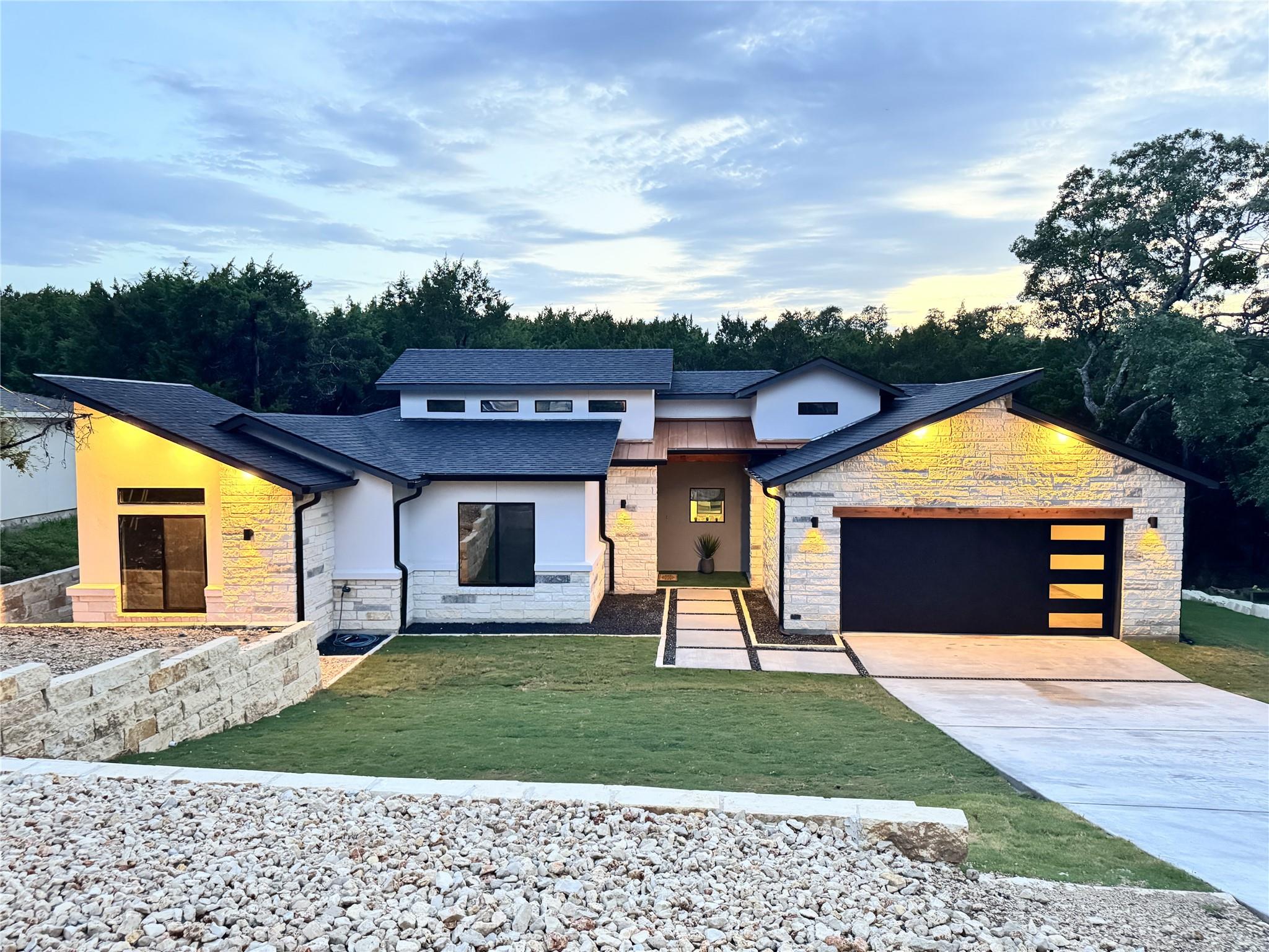 4400 LINDBERG Ln, Lago Vista, TX 78645