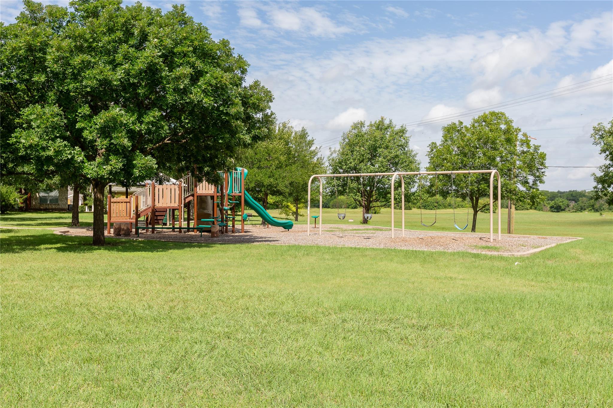 2571 Georgian Dr, Georgetown, TX 78626