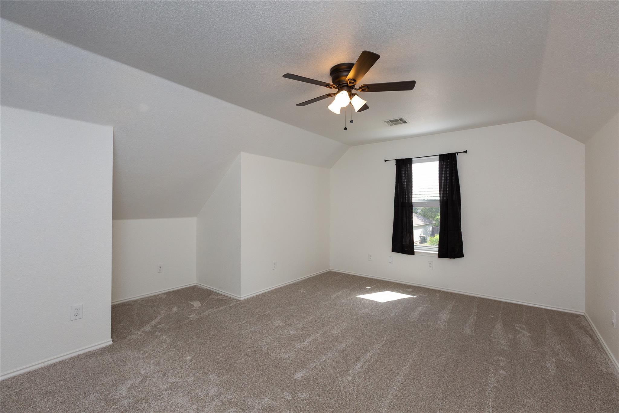 2571 Georgian Dr, Georgetown, TX 78626