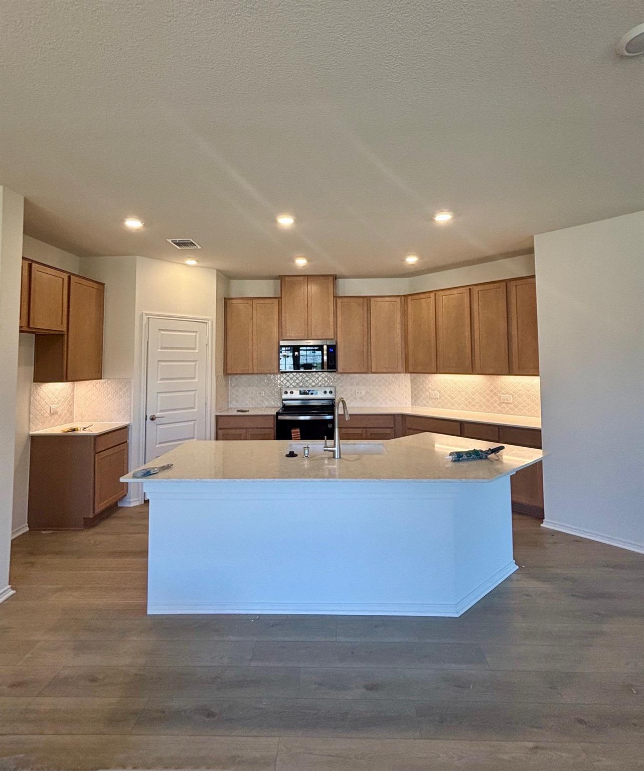 1700 Tin Can Trl, Georgetown, TX 78628
