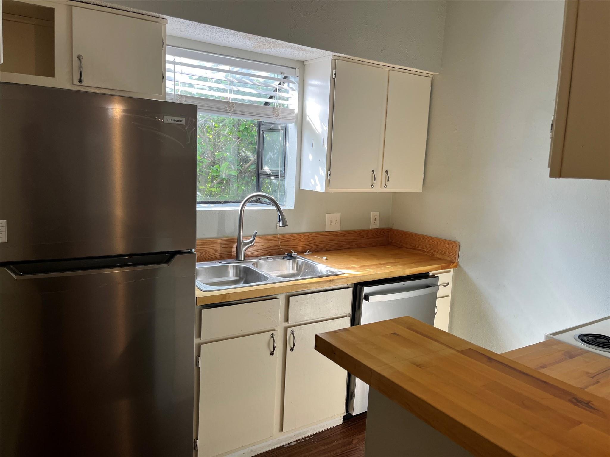 9502 Kempler Dr # B, Austin, TX 78748