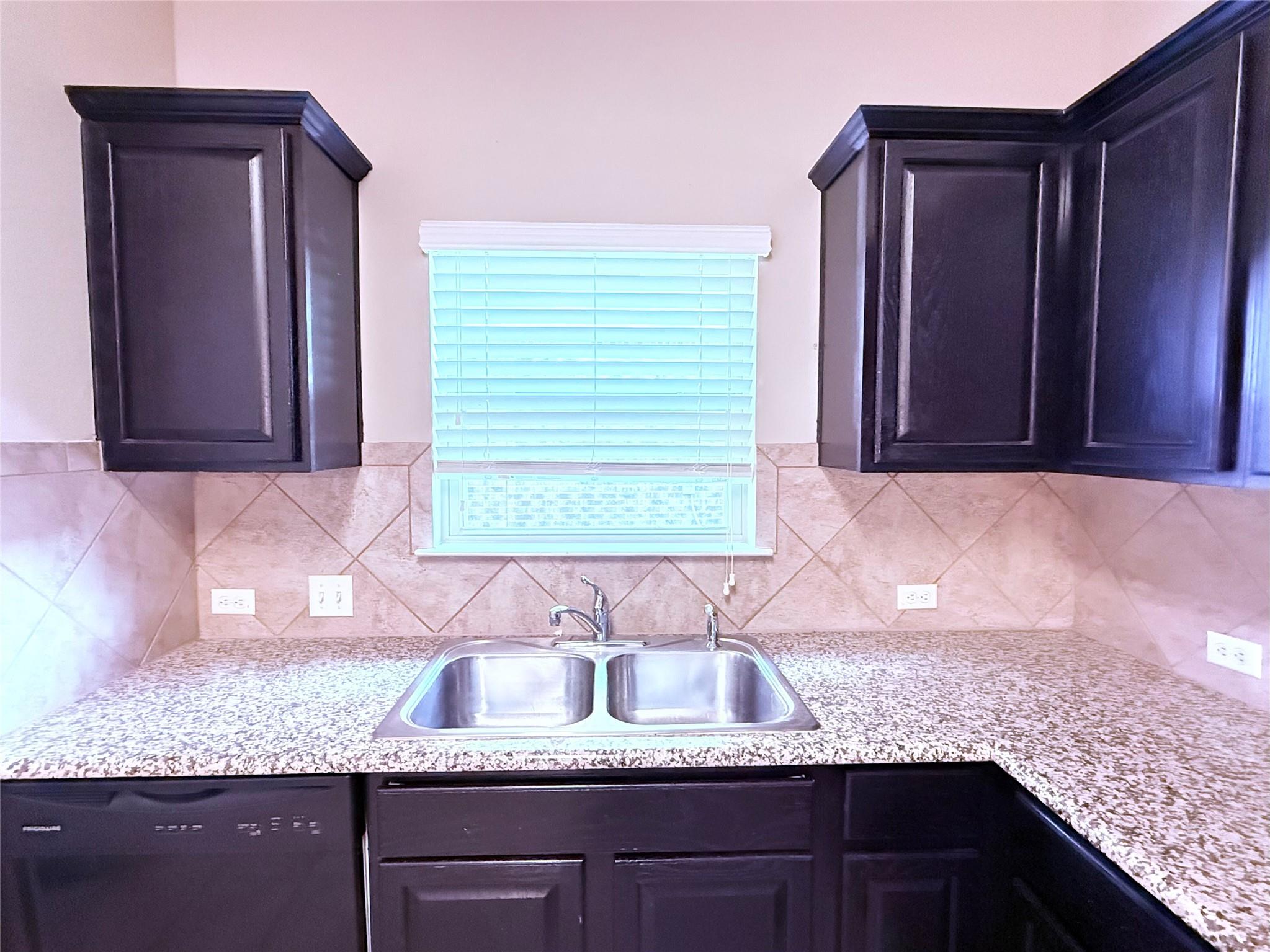 1421 Blake St, Leander, TX 78641