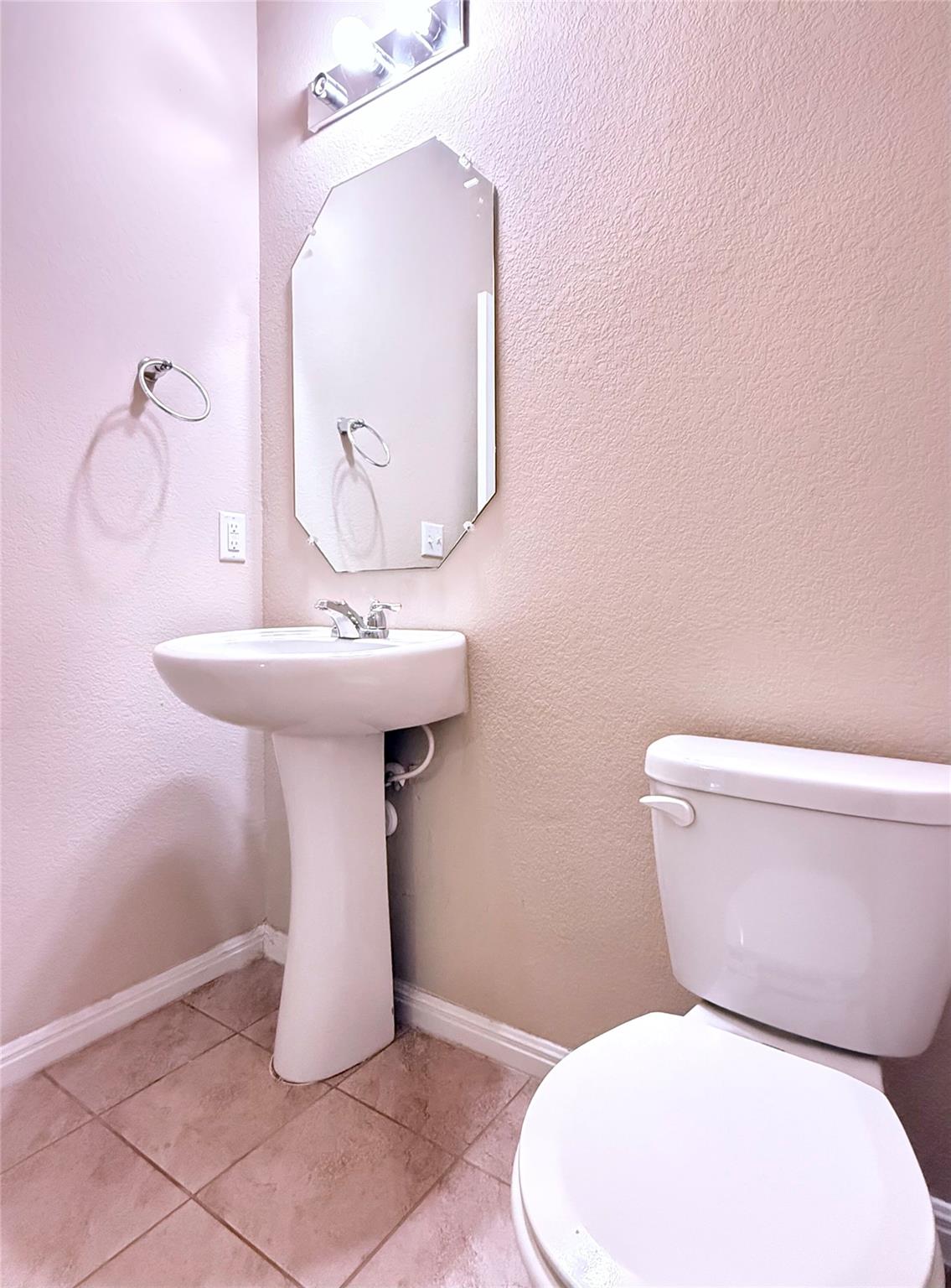 1421 Blake St, Leander, TX 78641