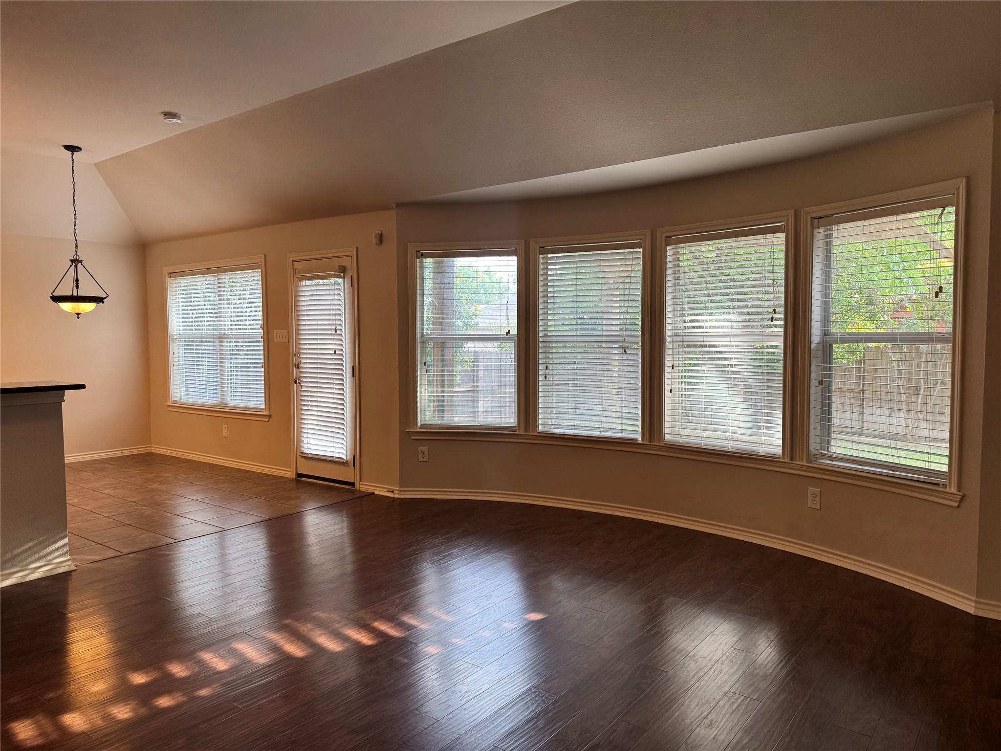 3918 Links Ln, Round Rock, TX 78664