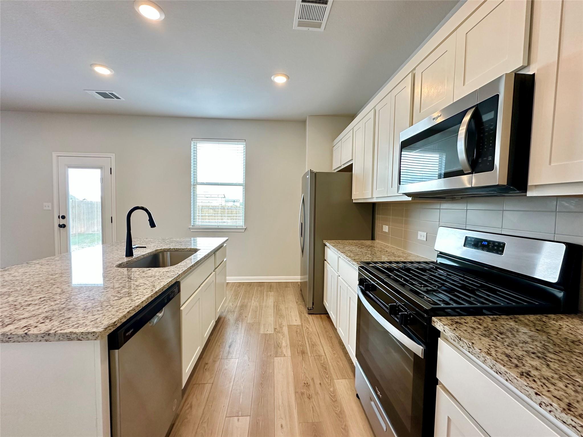 149 Gullivers Dr, Elgin, TX 78621