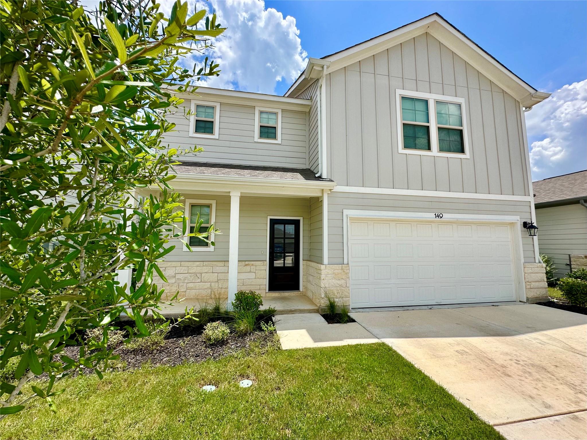 149 Gullivers Dr, Elgin, TX 78621