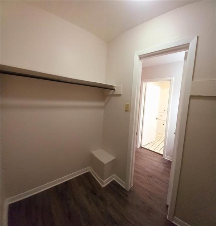 2800 Westhill Dr # 103, Austin, TX 78704