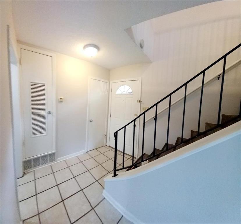 2800 Westhill Dr # 103, Austin, TX 78704