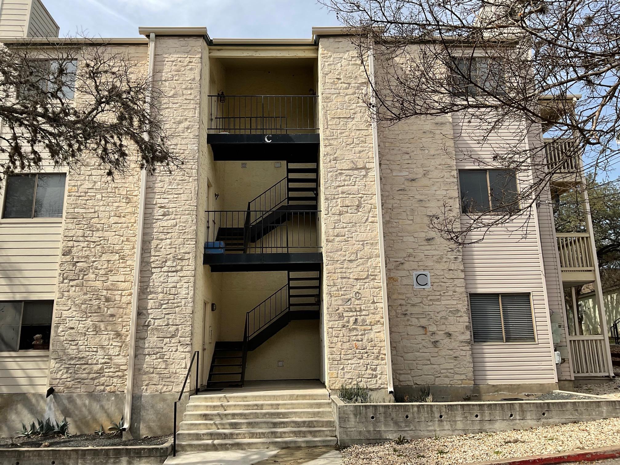 1013 Chestnut St # Building C, Unit 5, San Marcos, TX 78666