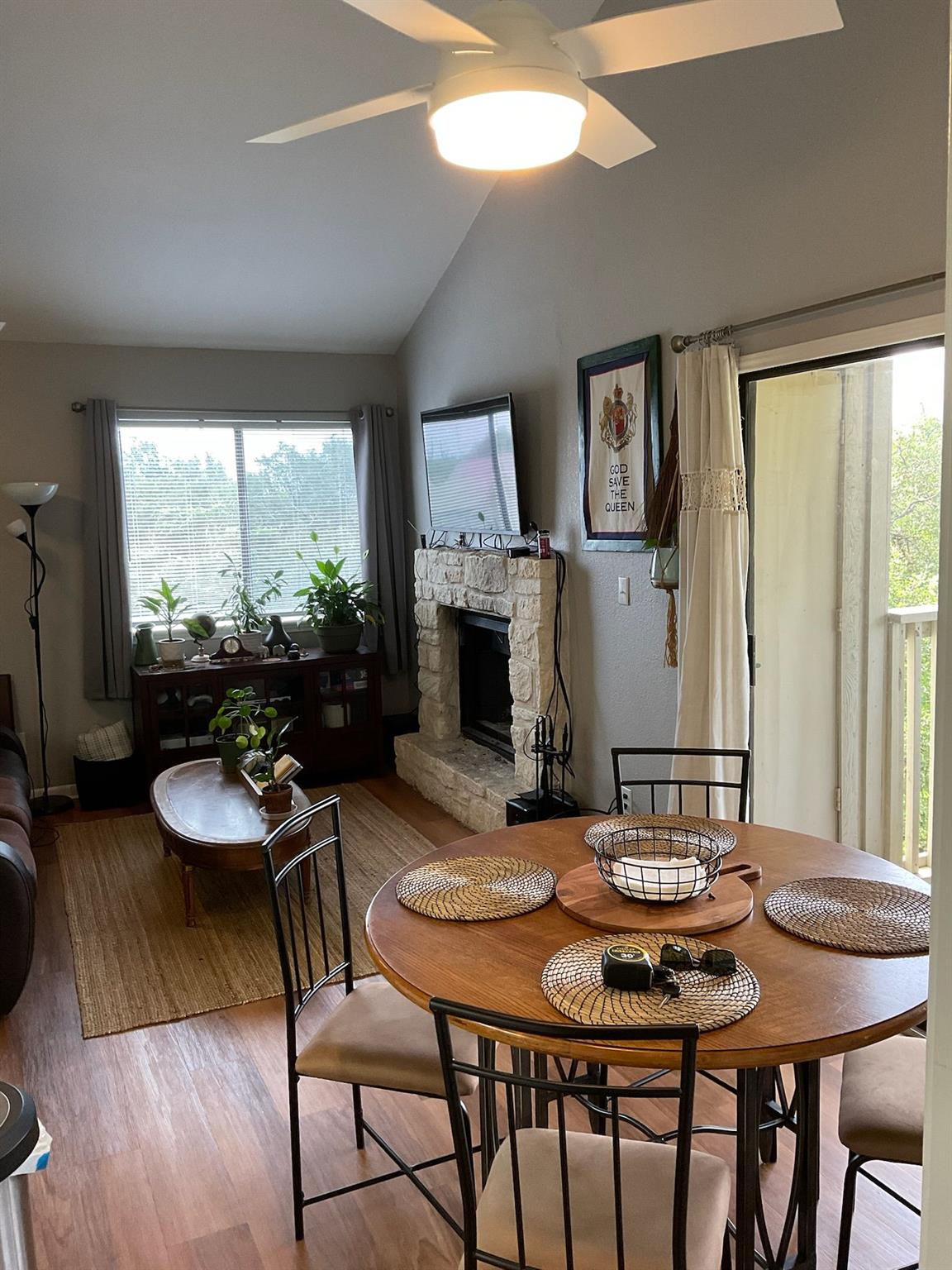 1013 Chestnut St # Building C, Unit 5, San Marcos, TX 78666