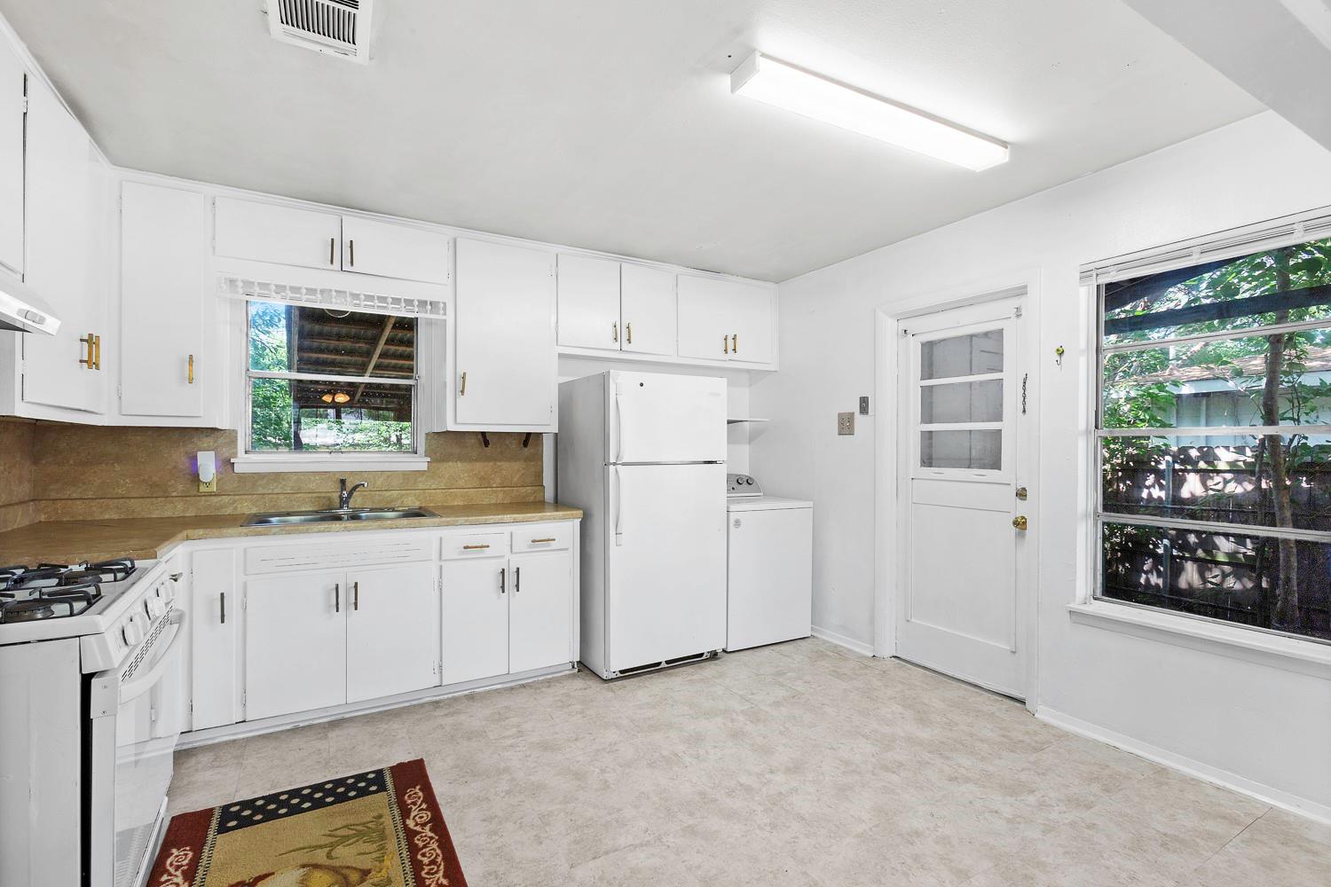 4807 Sylvandale Dr, Austin, TX 78745