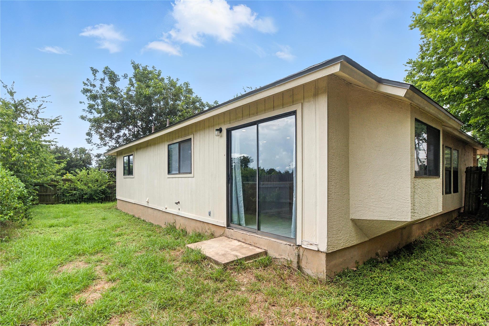 2402 Glen Field Dr, Cedar Park, TX 78613