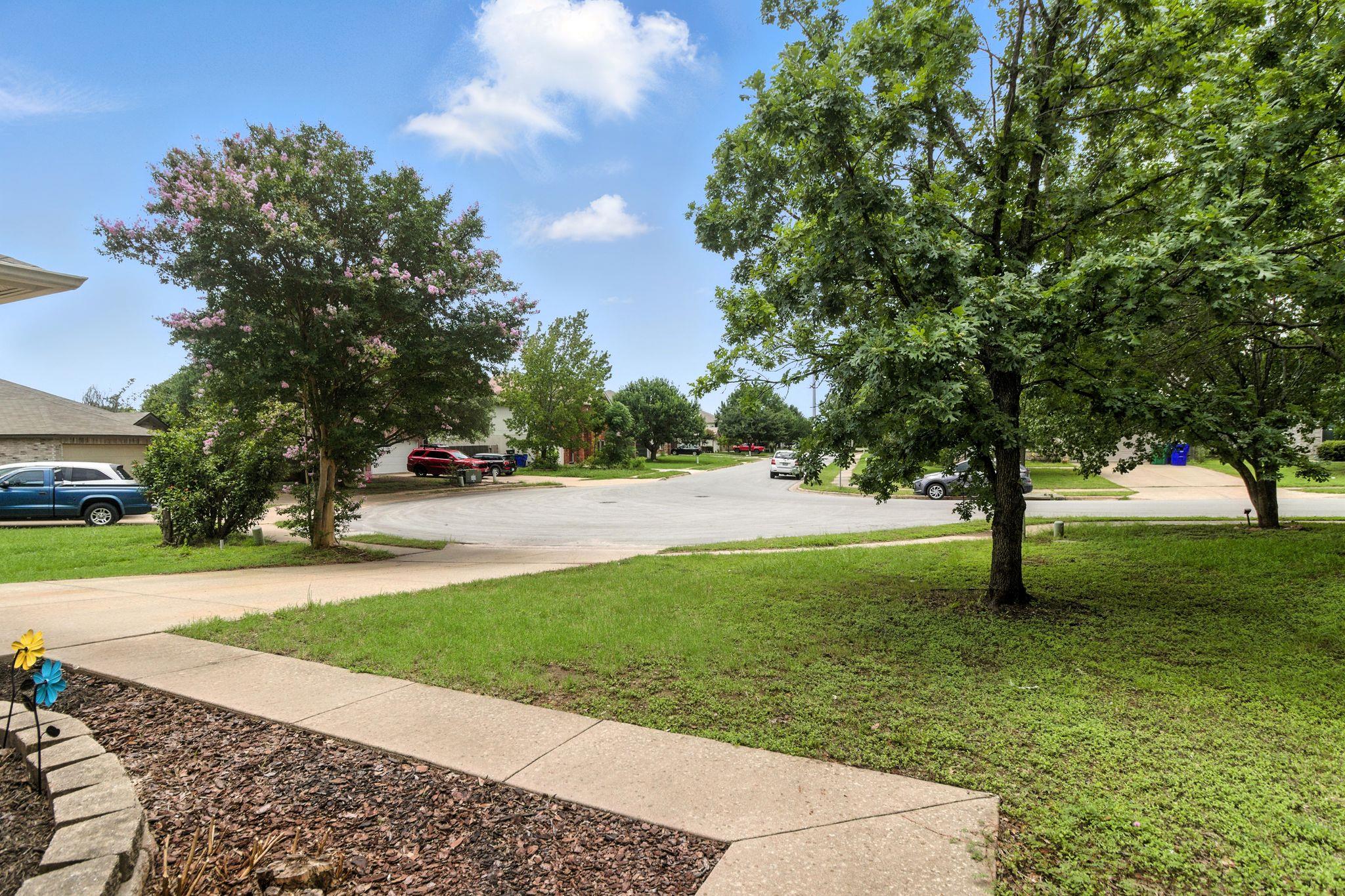 2402 Glen Field Dr, Cedar Park, TX 78613