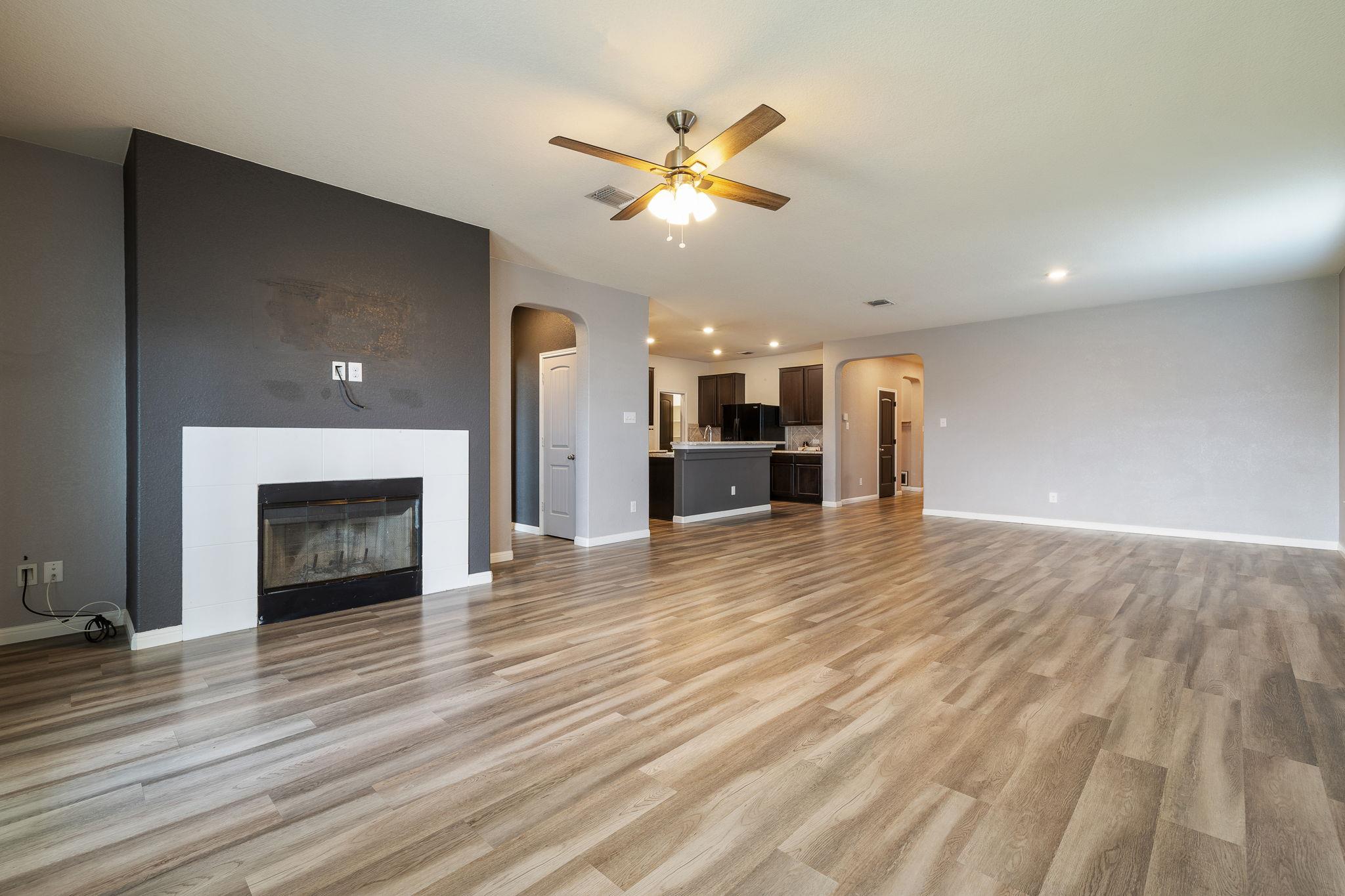 6285 Mantalcino Dr, Round Rock, TX 78665