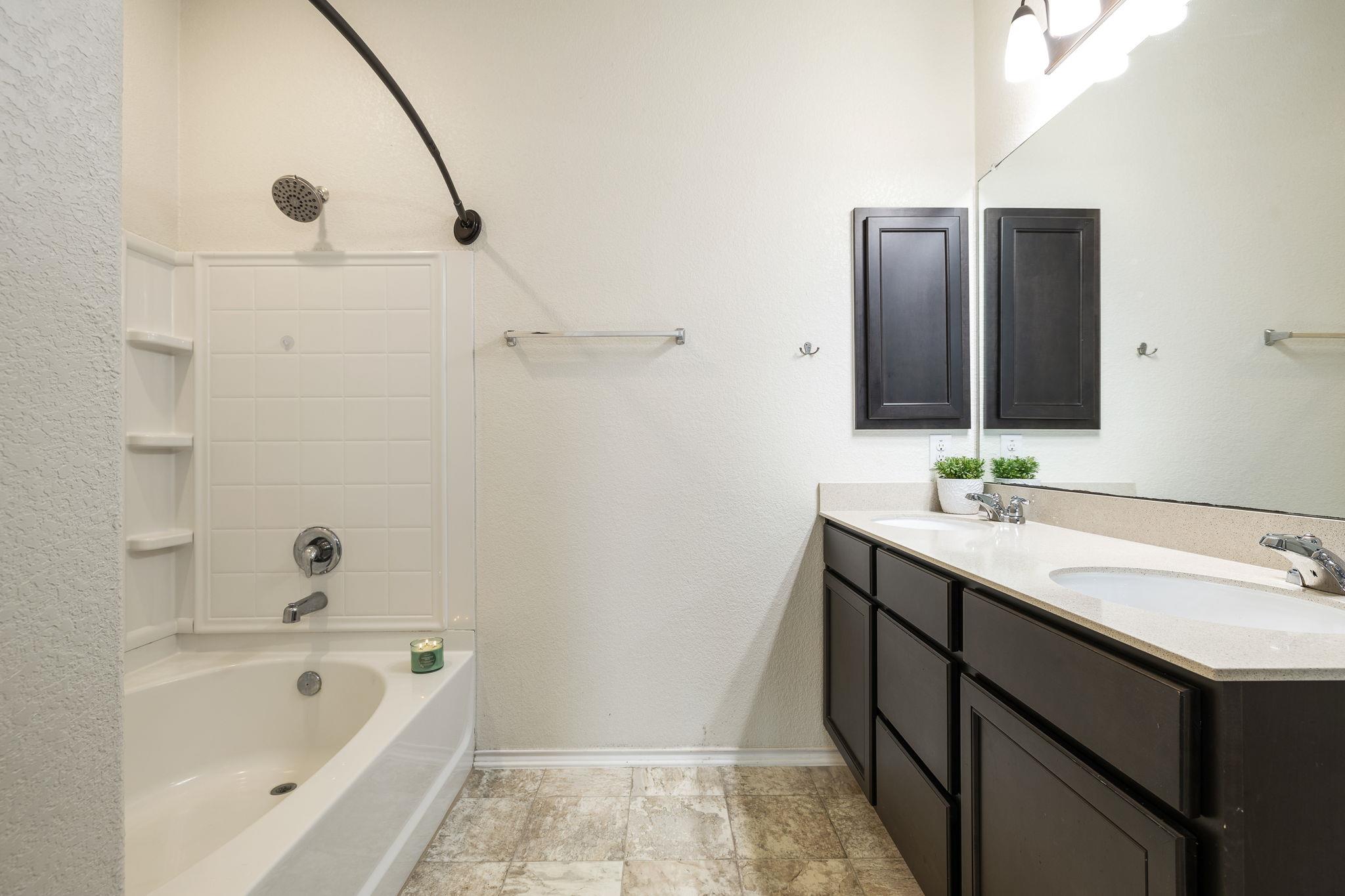 6285 Mantalcino Dr, Round Rock, TX 78665