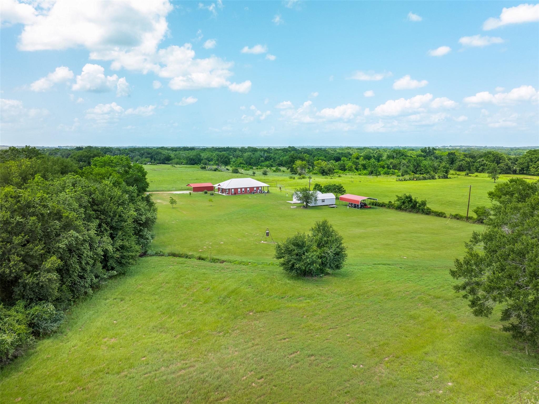 1122 County Road 344 Rd, Lexington, TX 78947