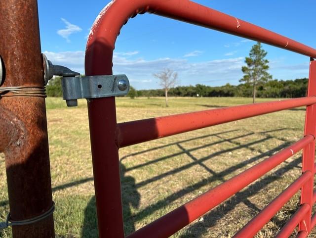 680 County Road 285, Liberty Hill, TX 78642