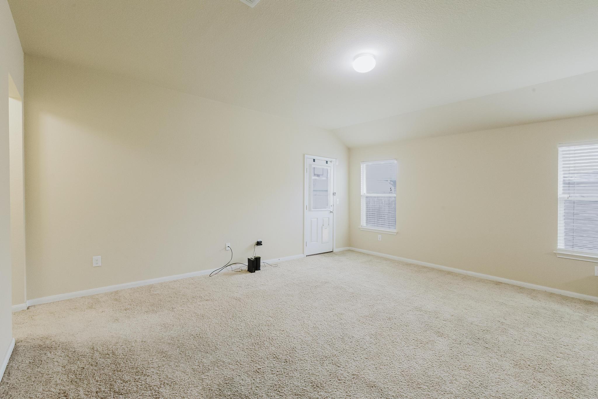 184 Voss St, Kyle, TX 78640