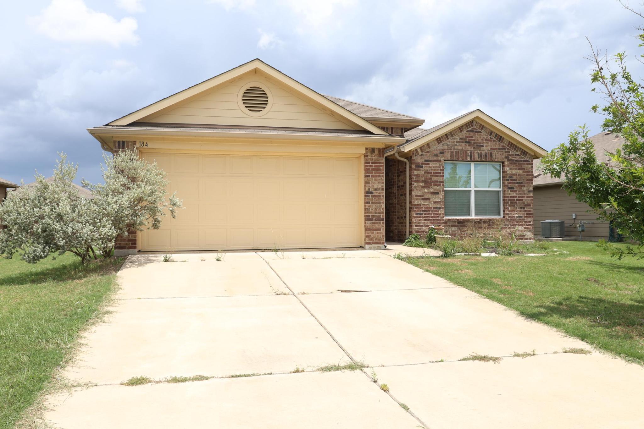 184 Voss St, Kyle, TX 78640