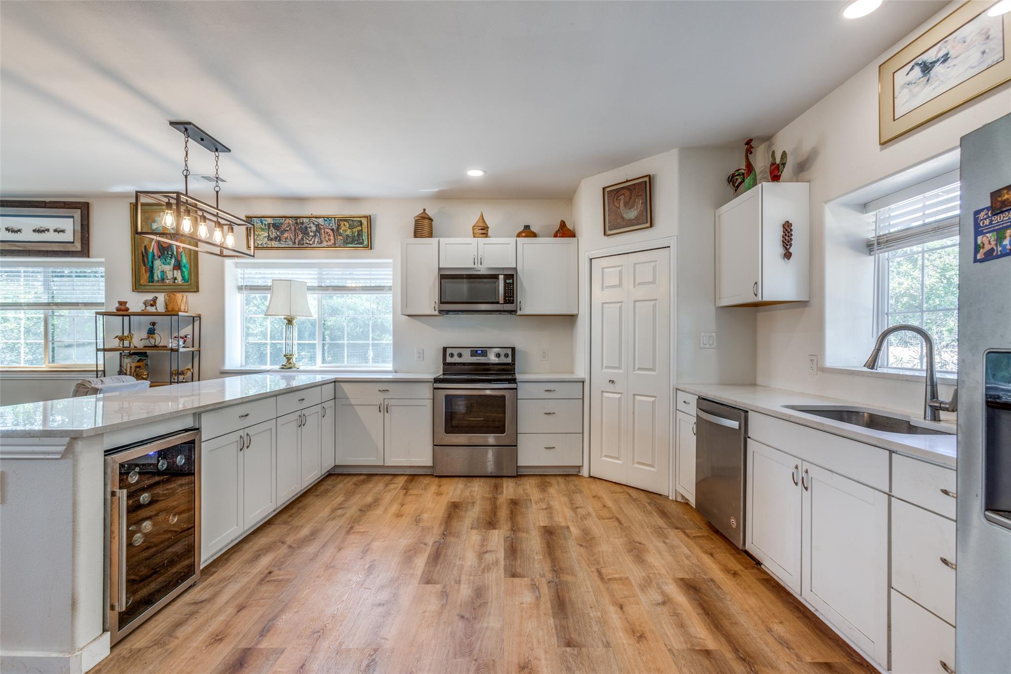 157 Cricket Hollow Ln, Smithville, TX 78957