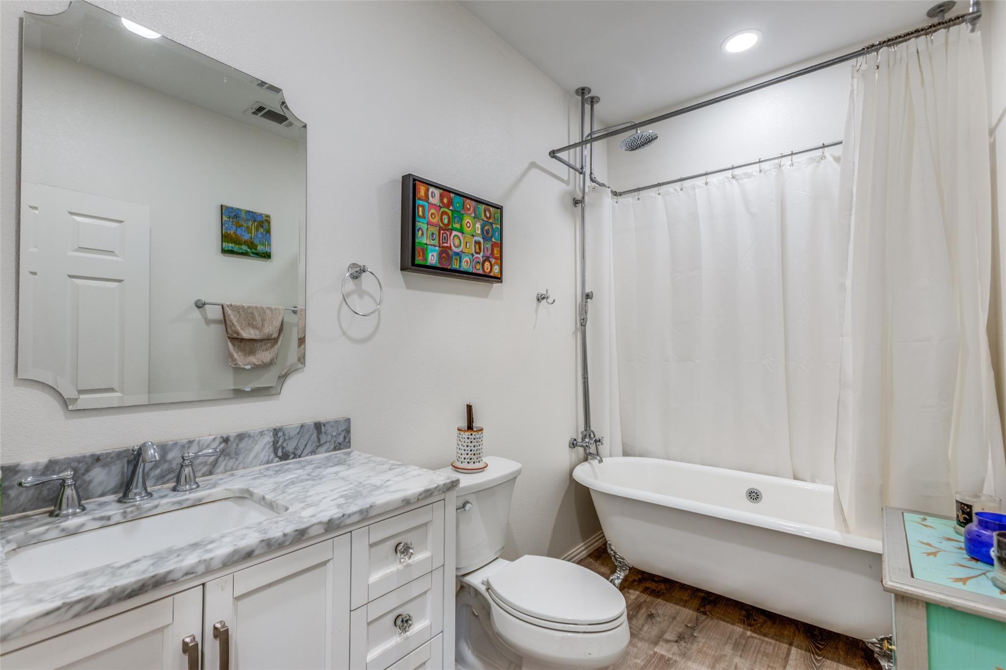 157 Cricket Hollow Ln, Smithville, TX 78957
