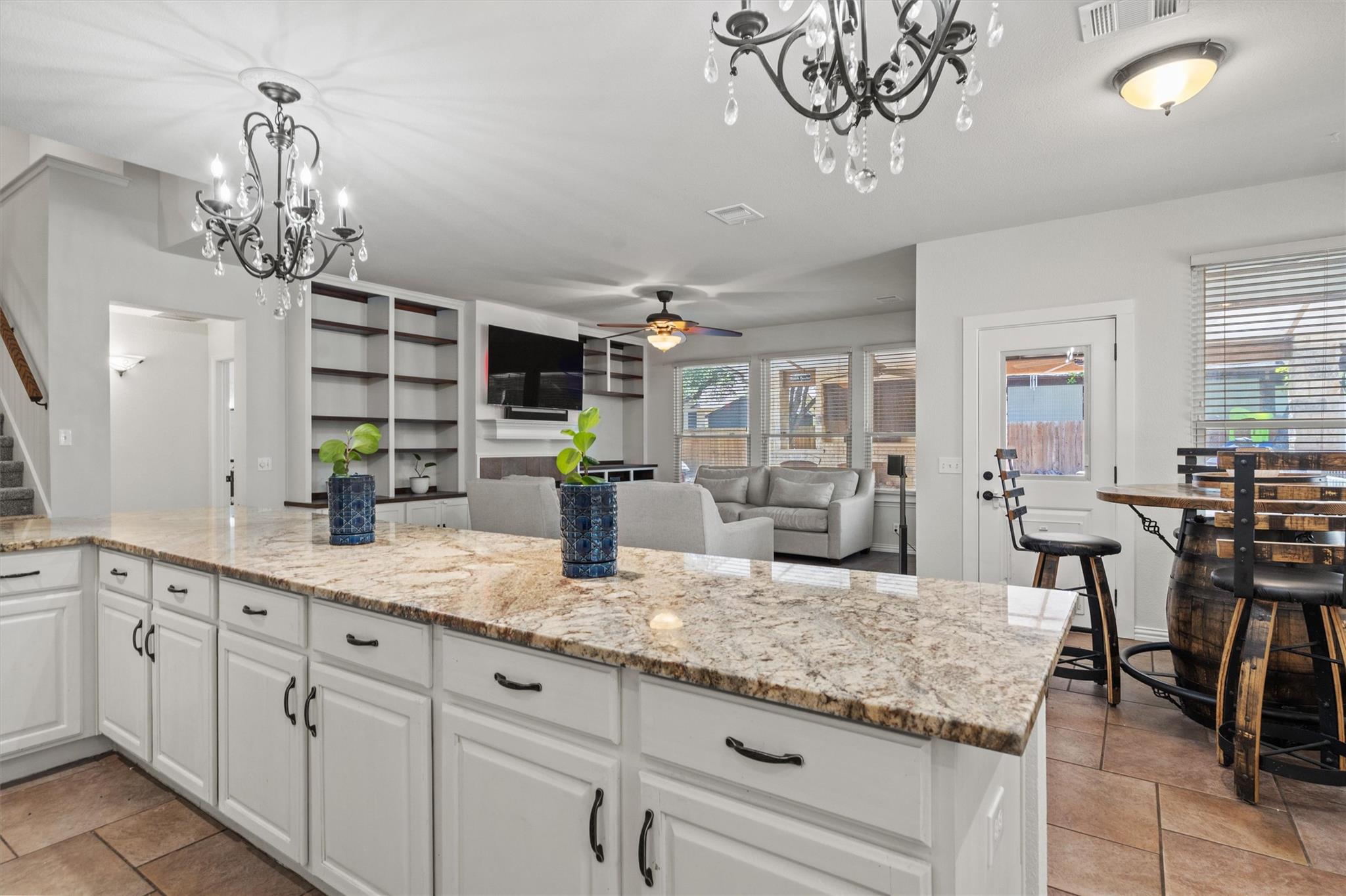 16001 Mickey Dr, Austin, TX 78717