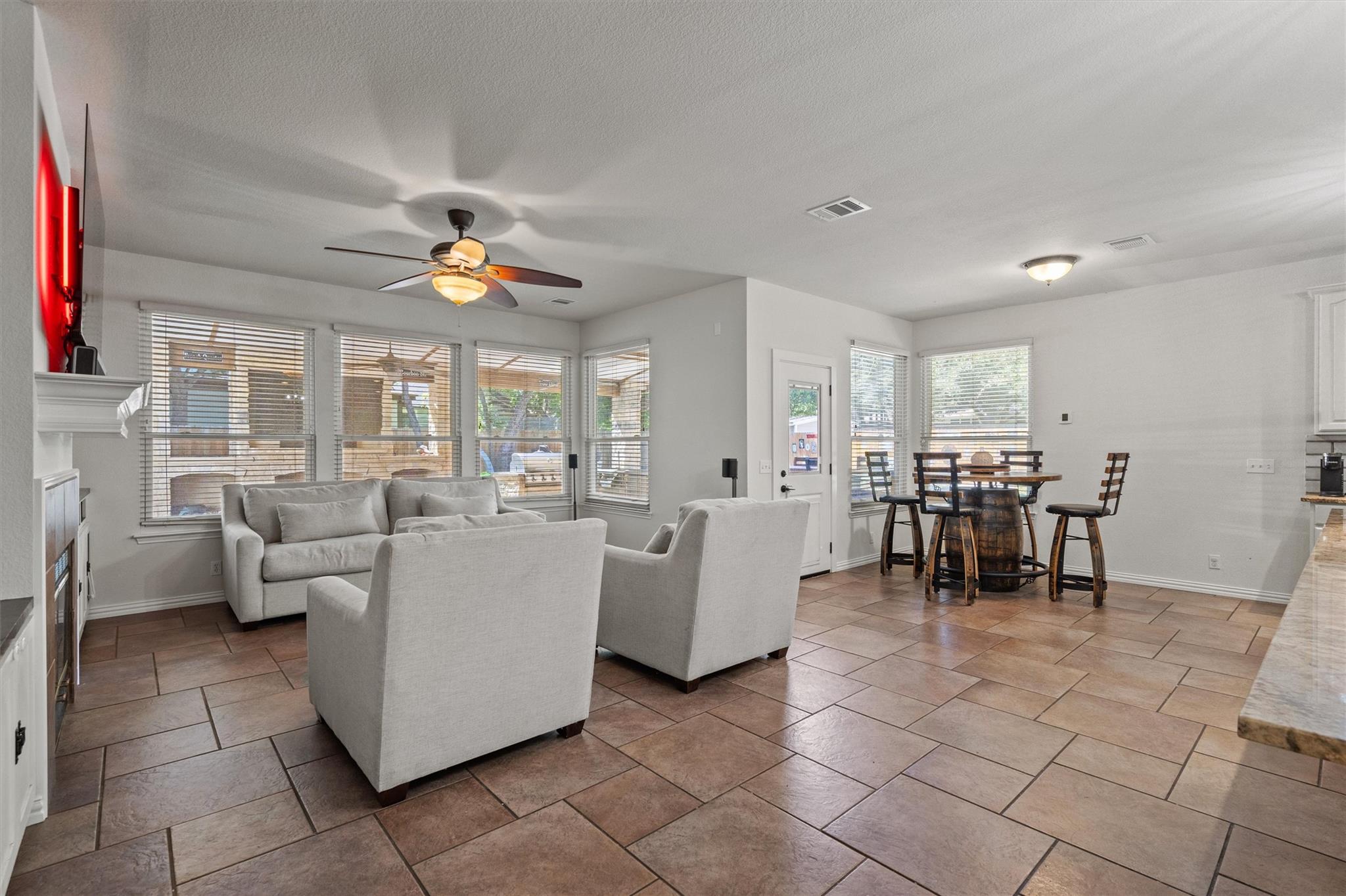 16001 Mickey Dr, Austin, TX 78717