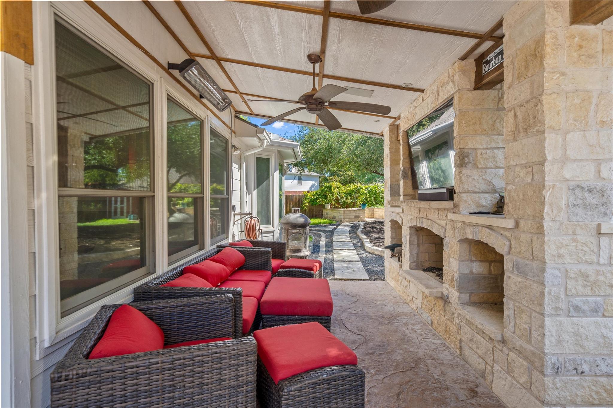 16001 Mickey Dr, Austin, TX 78717