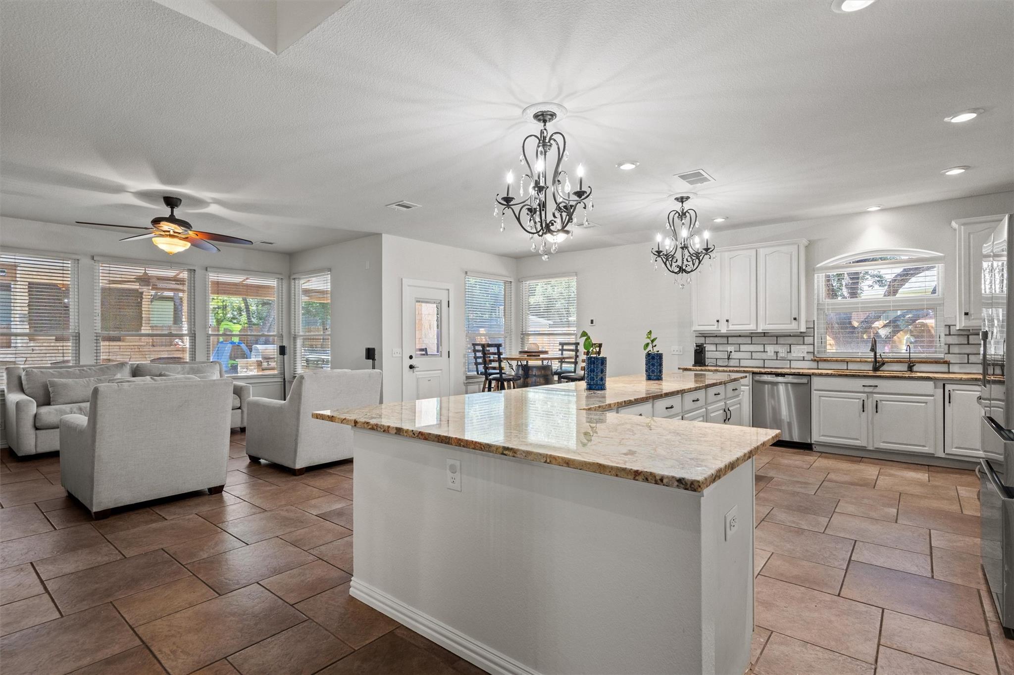 16001 Mickey Dr, Austin, TX 78717