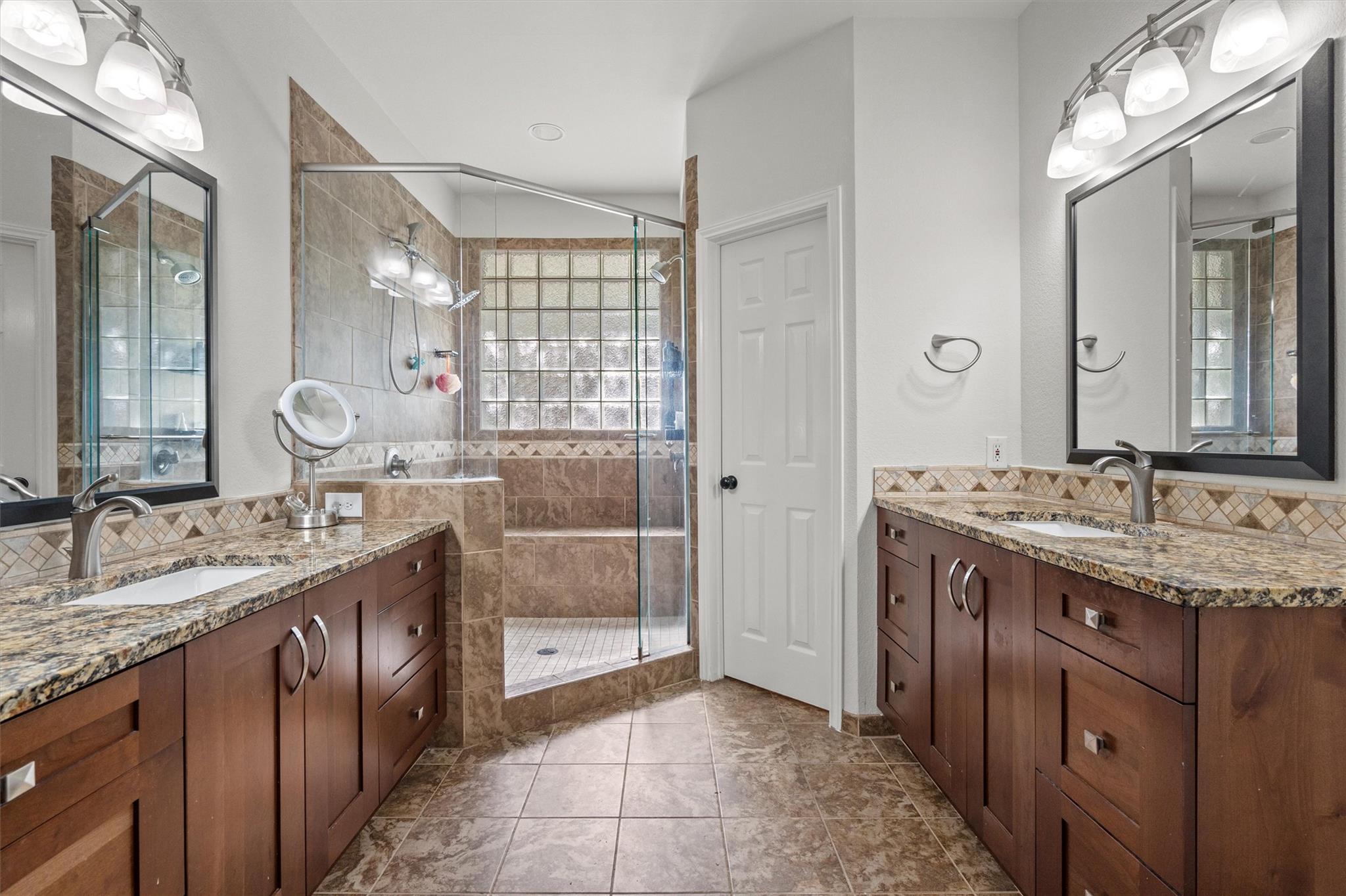 16001 Mickey Dr, Austin, TX 78717