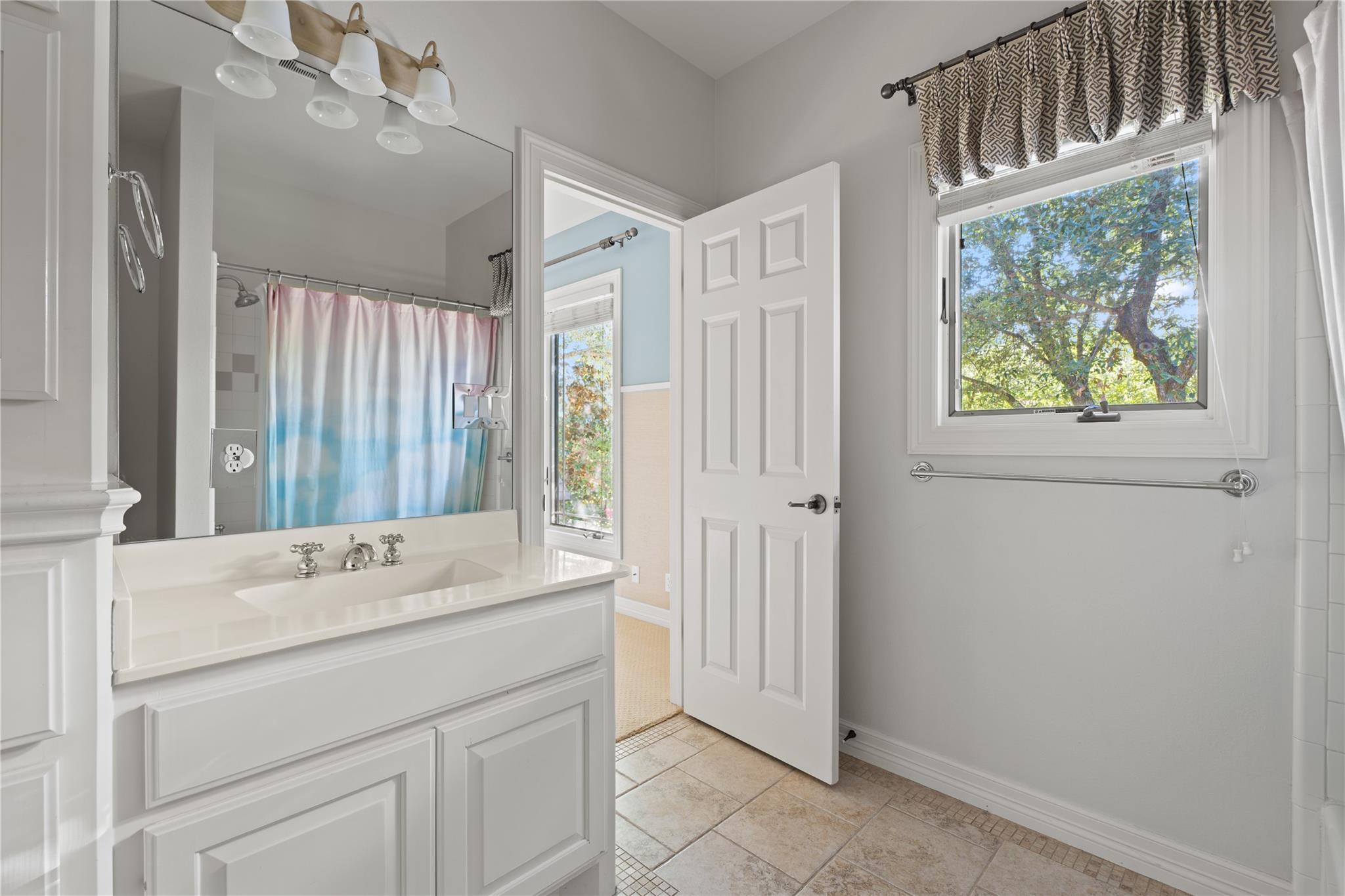 6636 Dogwood Creek Dr, Austin, TX 78746