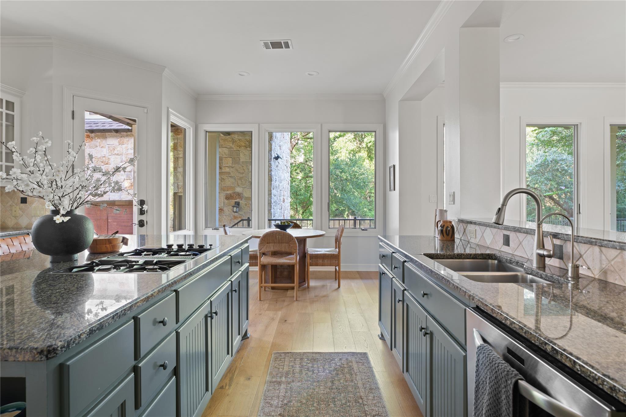 6636 Dogwood Creek Dr, Austin, TX 78746