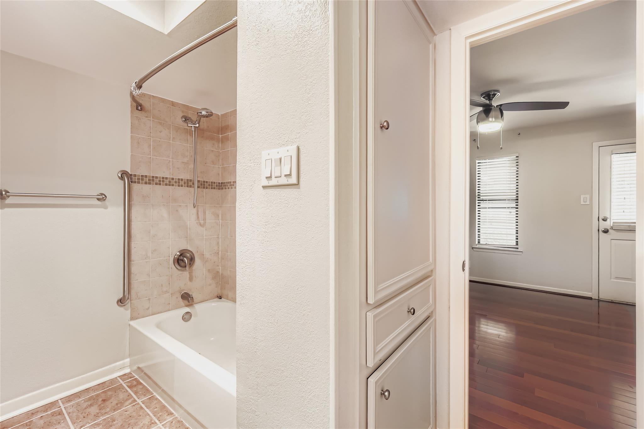 3315 W William Cannon Dr # A, Austin, TX 78745