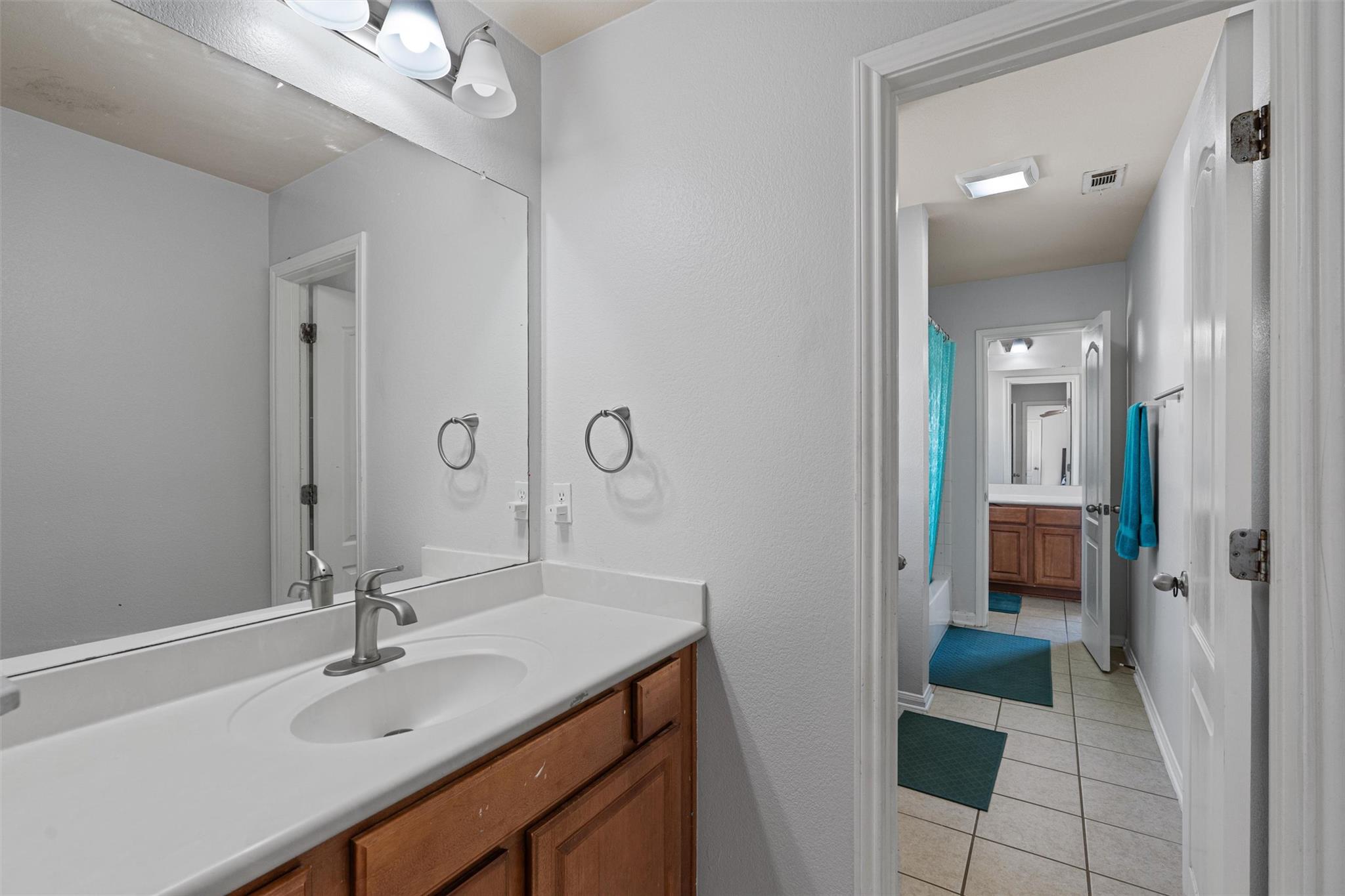701 Old Ravine Ct, Round Rock, TX 78665