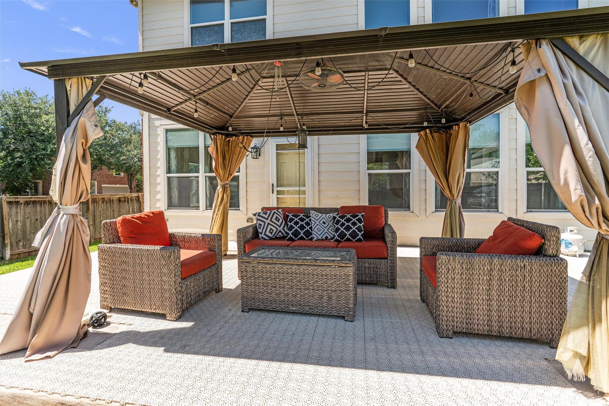 701 Old Ravine Ct, Round Rock, TX 78665