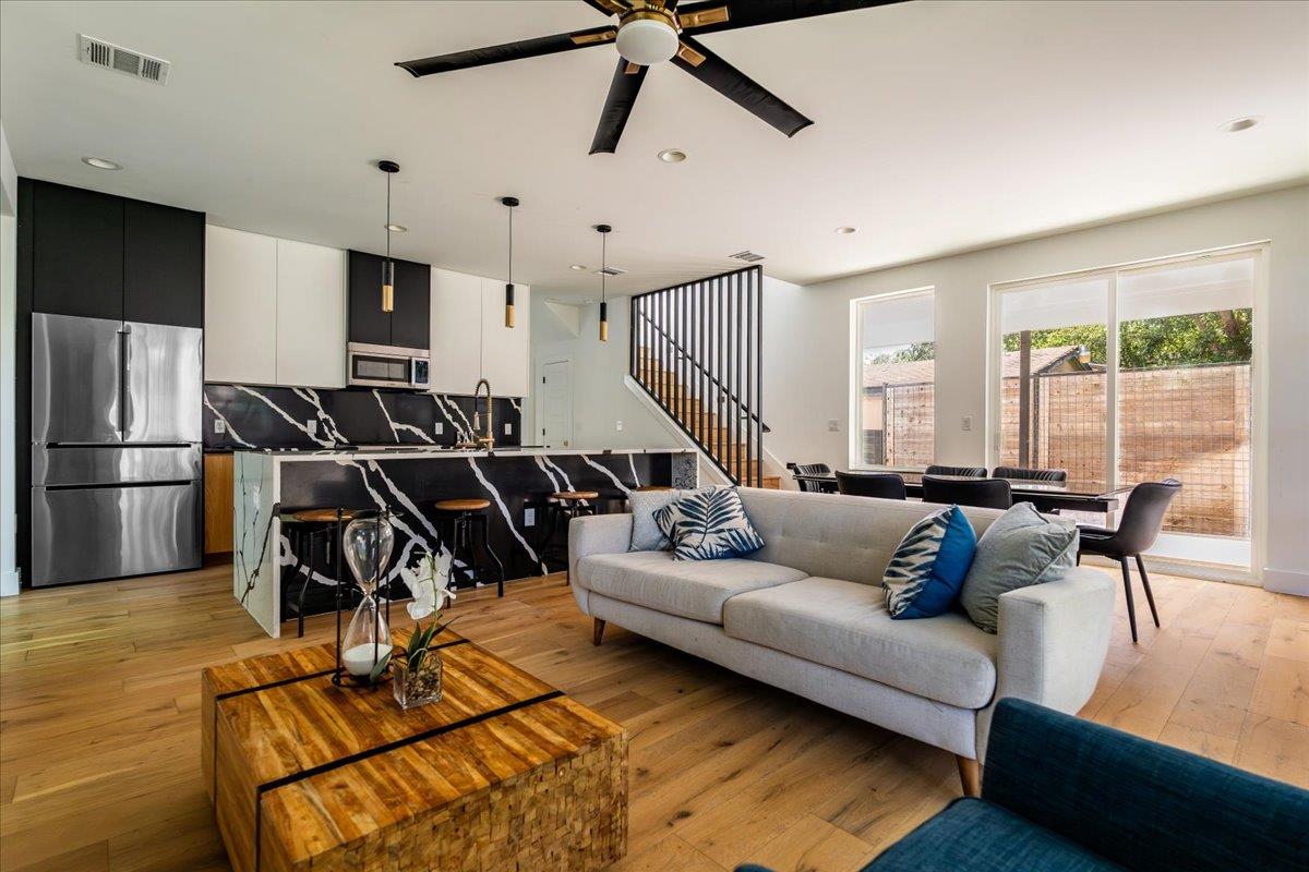2902 Gonzales St # 2, Austin, TX 78702
