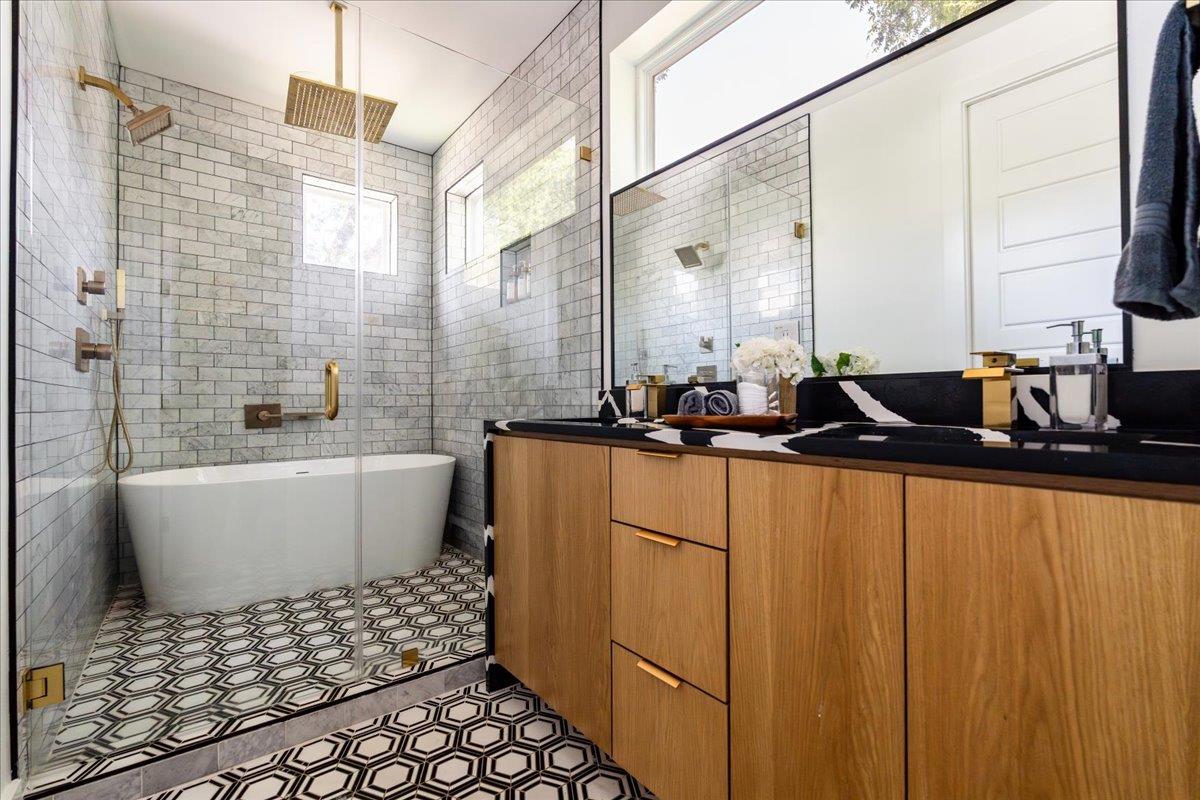 2902 Gonzales St # 2, Austin, TX 78702