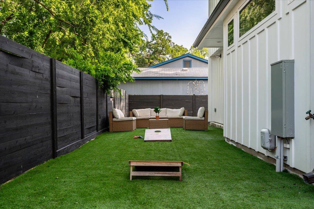 2902 Gonzales St # 2, Austin, TX 78702