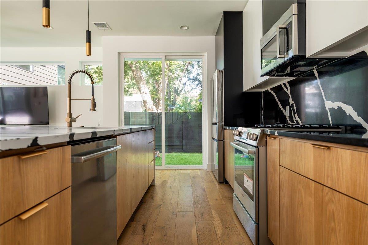 2902 Gonzales St # 2, Austin, TX 78702