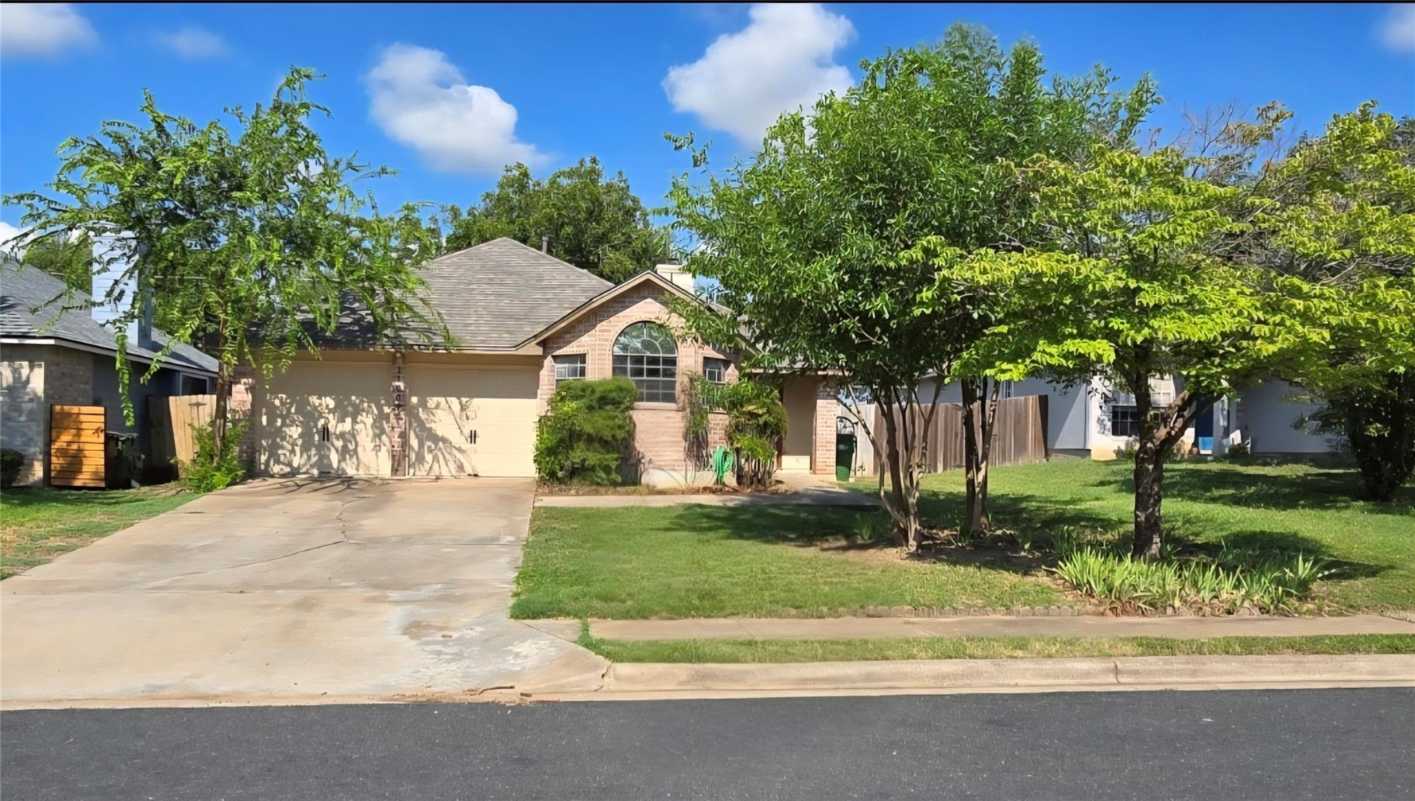 2100 Buckeye Ln, Round Rock, TX 78664