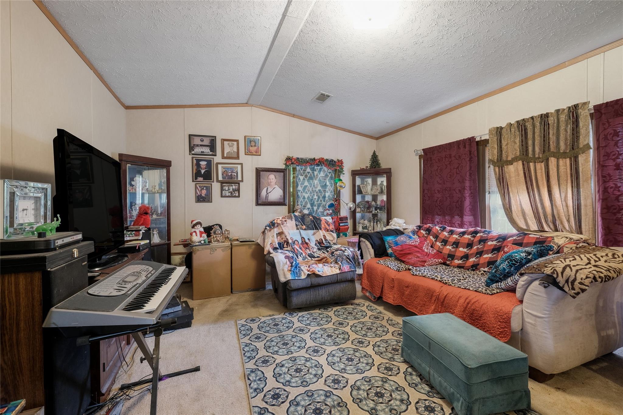 590 Gateway Cir, New Braunfels, TX 78130
