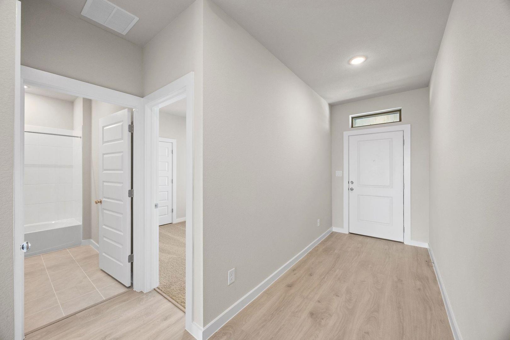 100 Divisadero Dr, Hutto, TX 78634