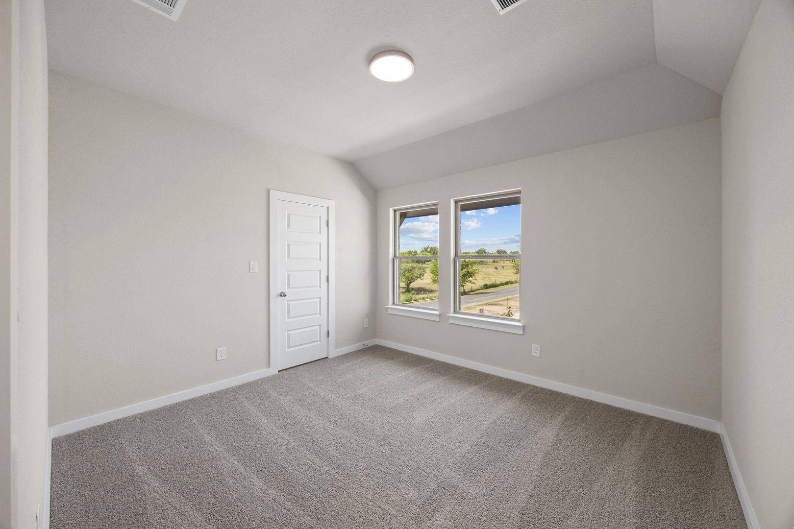 100 Divisadero Dr, Hutto, TX 78634